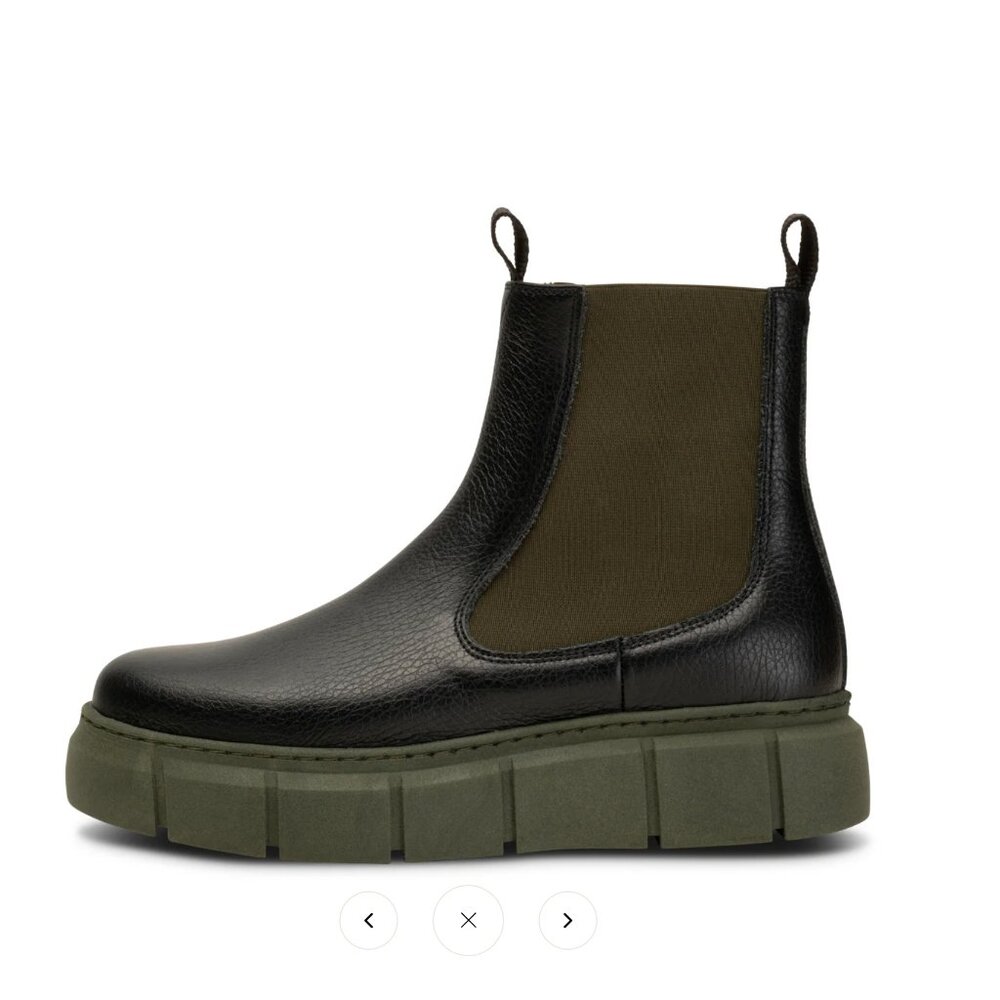 Shoe the Bear Tove chelsea boot Size 39